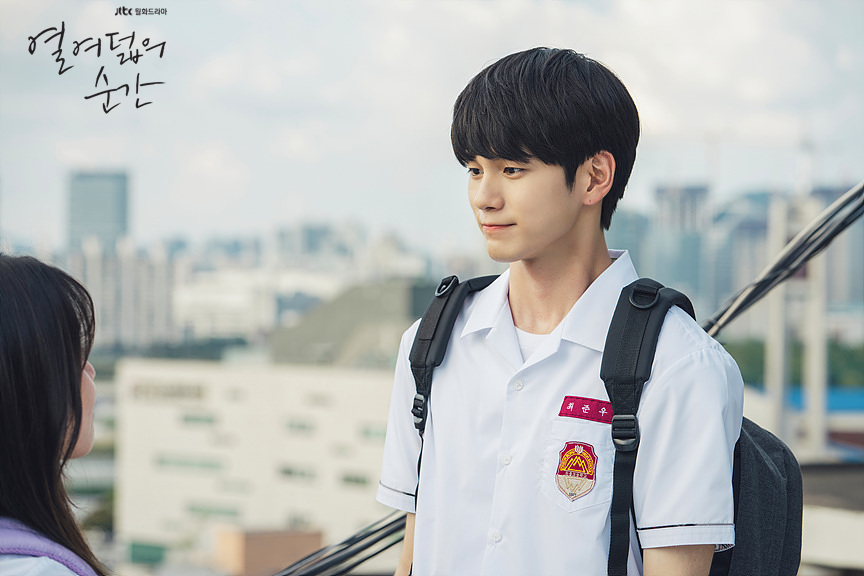 十八岁的瞬间第十二...