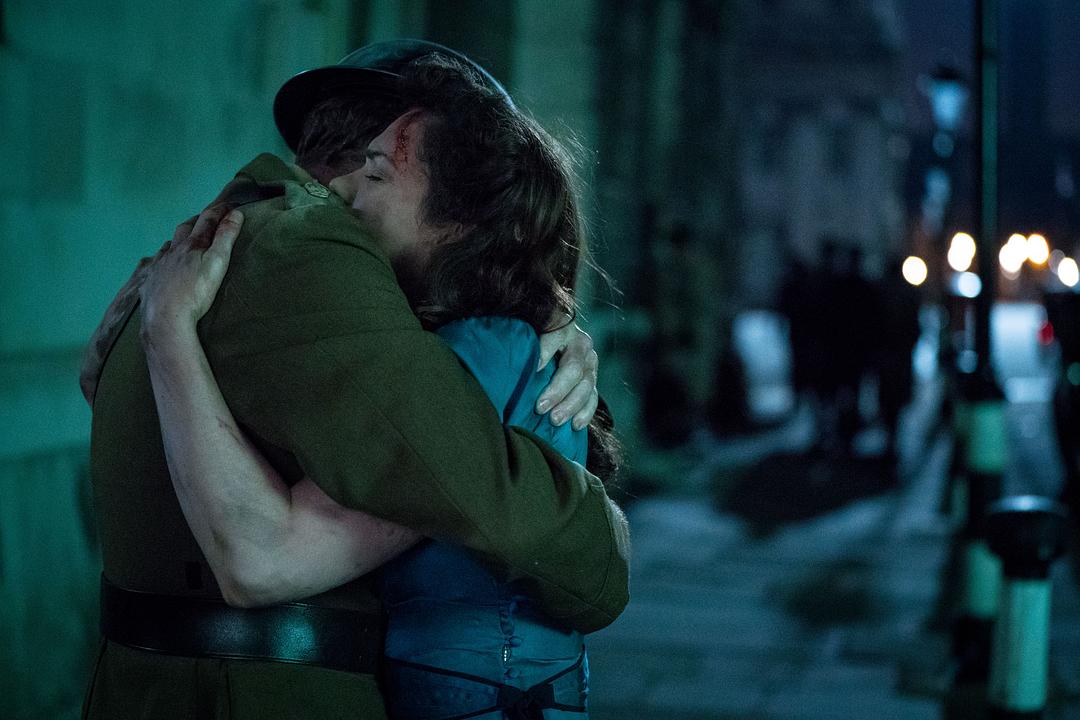 《威尔森夫人》剧照