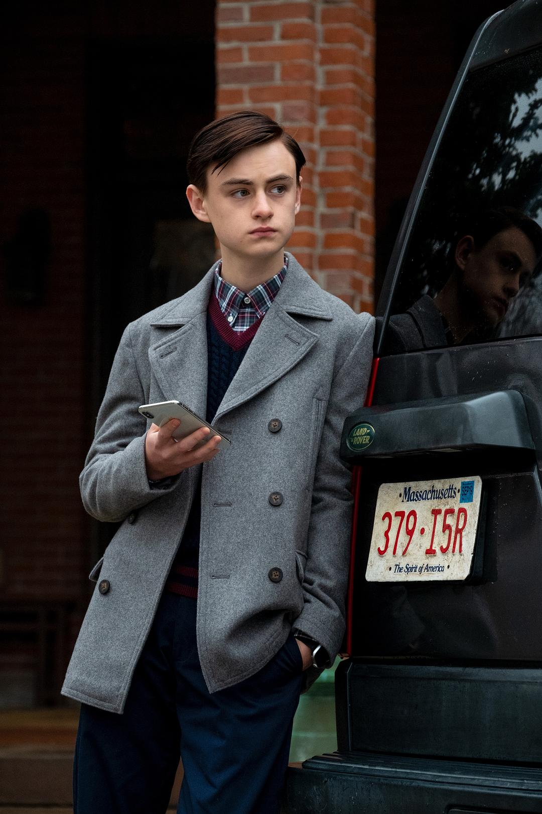 《利刃出鞘》剧照第27张图片