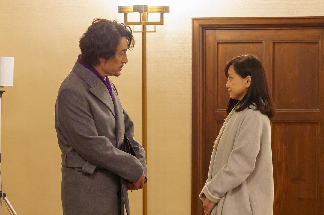 《同一屋檐下的四个女人》剧照第8张图片