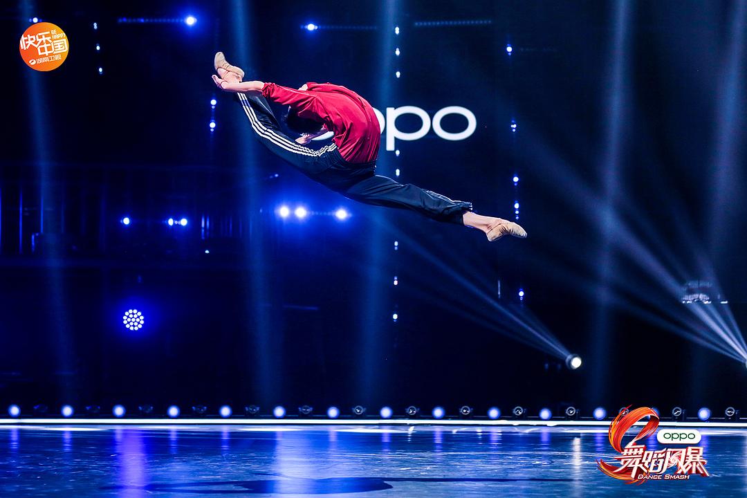 《舞蹈风暴》海报第16张图片