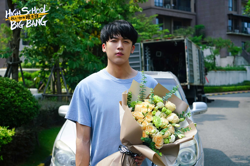 《我成了他的班主任》海报第18张图片