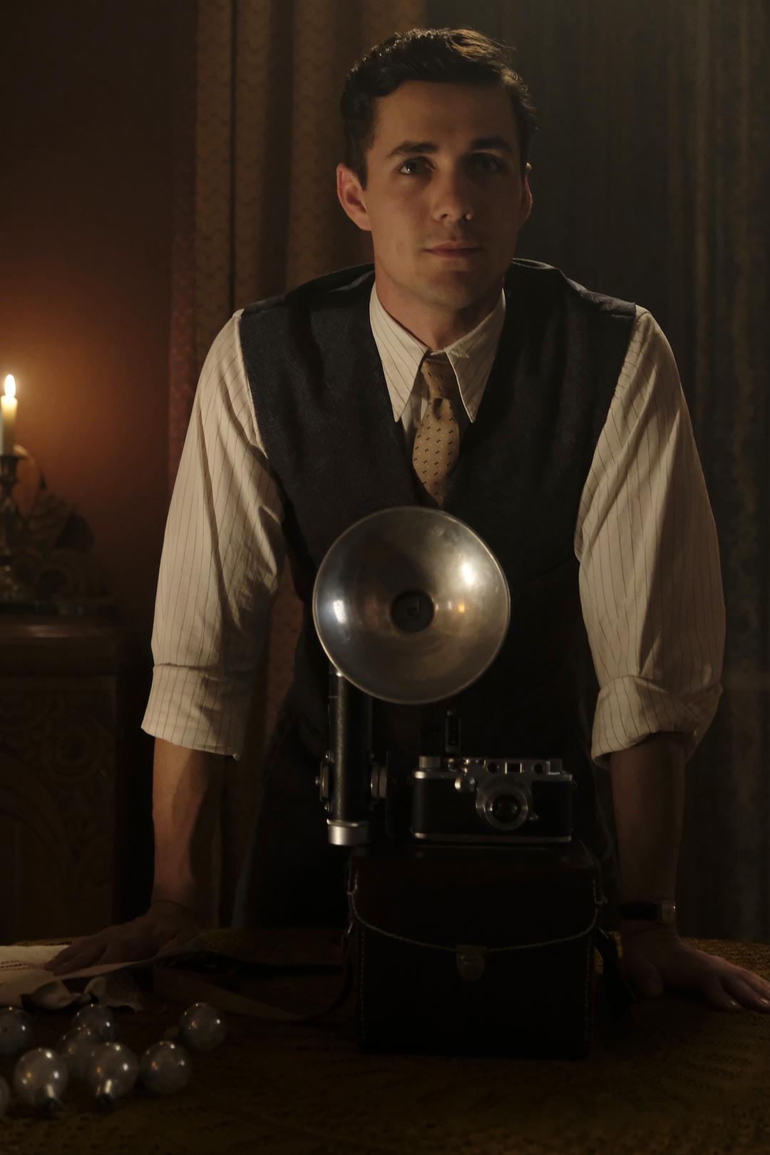 《战火浮生第一季》剧照第36张图片