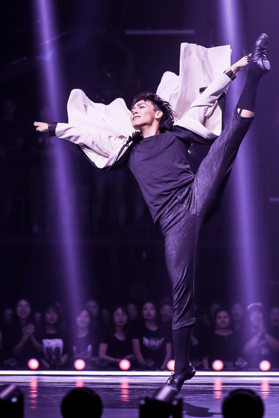 《舞蹈风暴》海报第35张图片