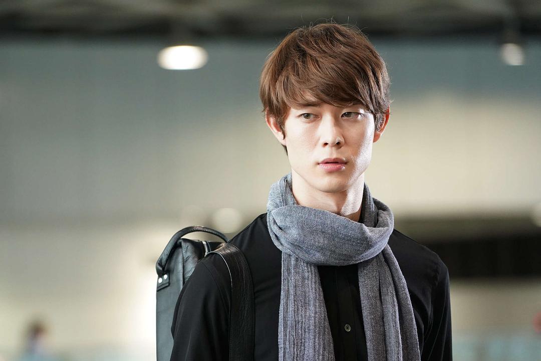 《伪装不伦》剧照第49张图片