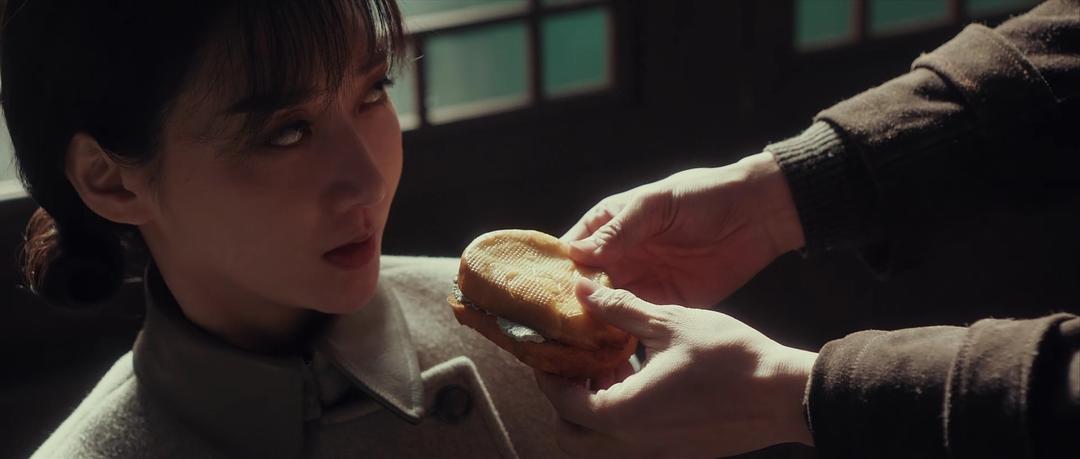 《光荣时代》剧照第32张图片