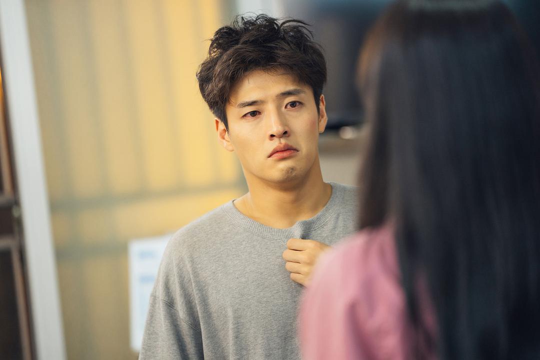 《山茶花开时》剧照