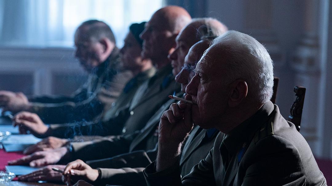 《绊脚石》剧照