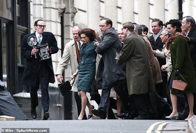 《克莉丝汀·基勒的审判》剧照第48张图片