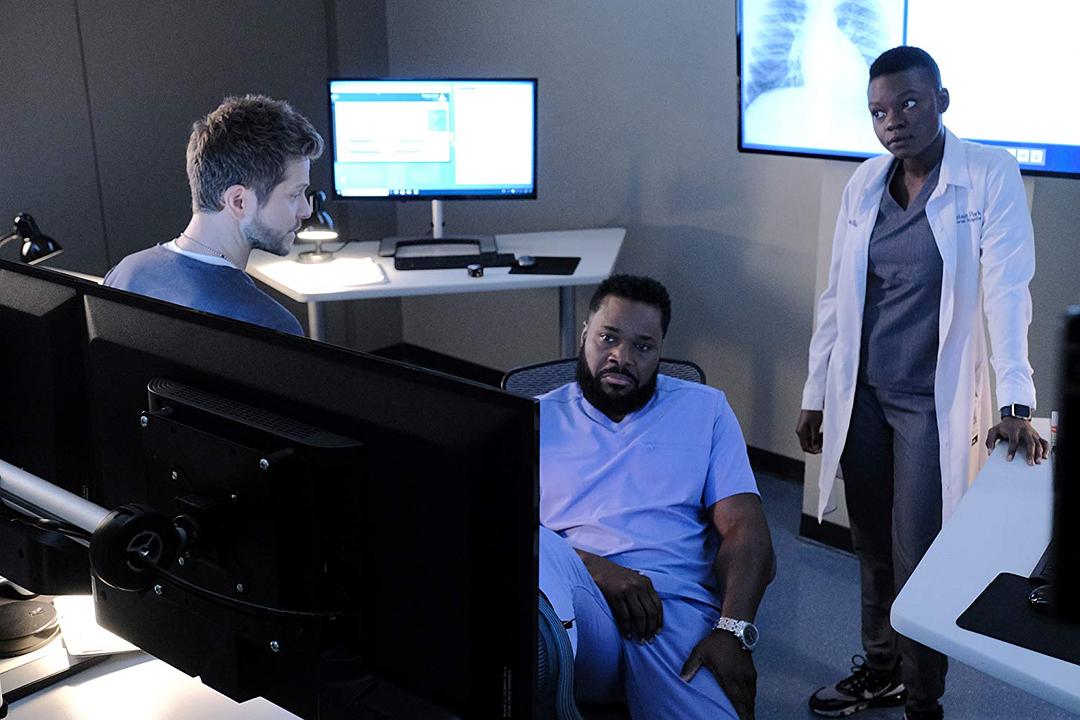 《驻院医生第三季》海报第3张图片