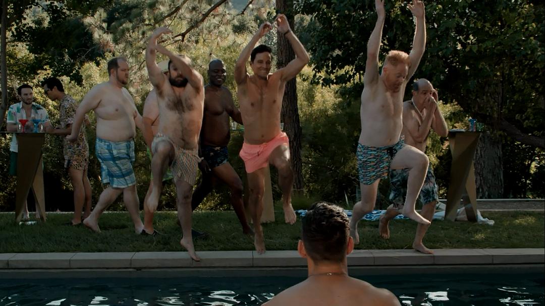 《摩登家庭第十一季》海报第32张图片