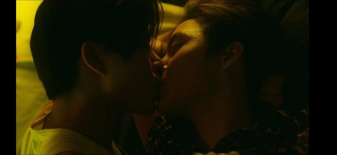 《绝境岛》剧照第12张图片