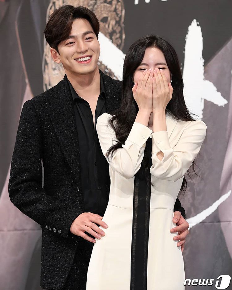 《抉择:女人们的战争》剧照