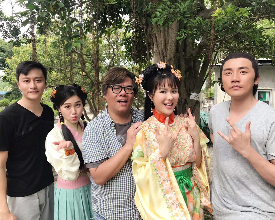 《丫鬟大联盟》海报第17张图片