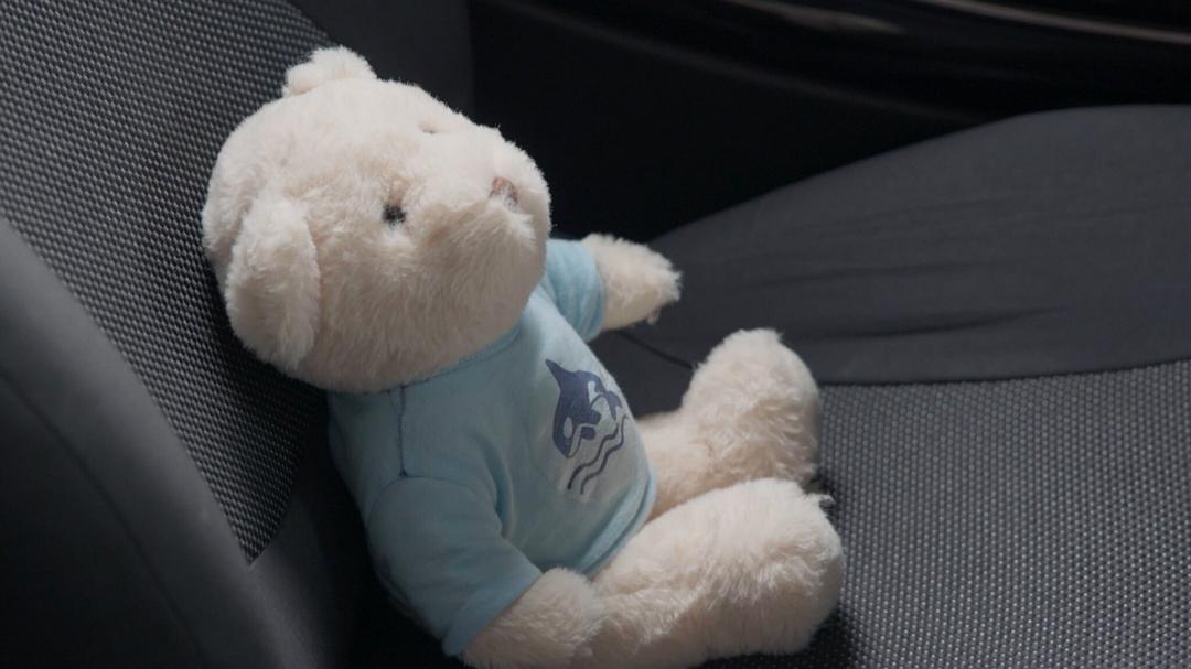 《深蓝之吻》剧照