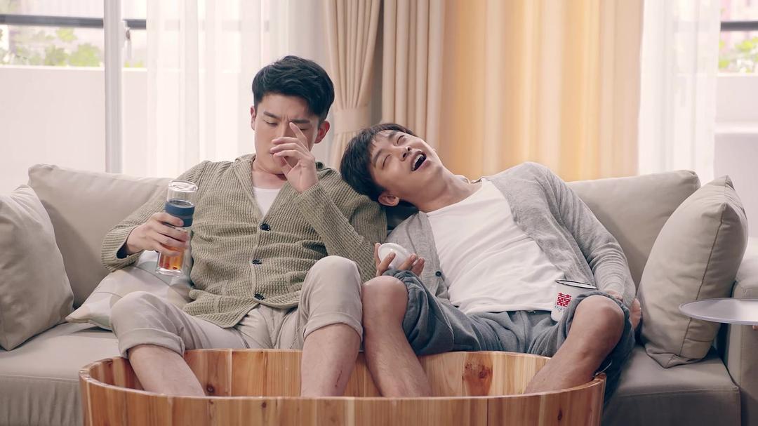 《爱情公寓5》海报第16张图片