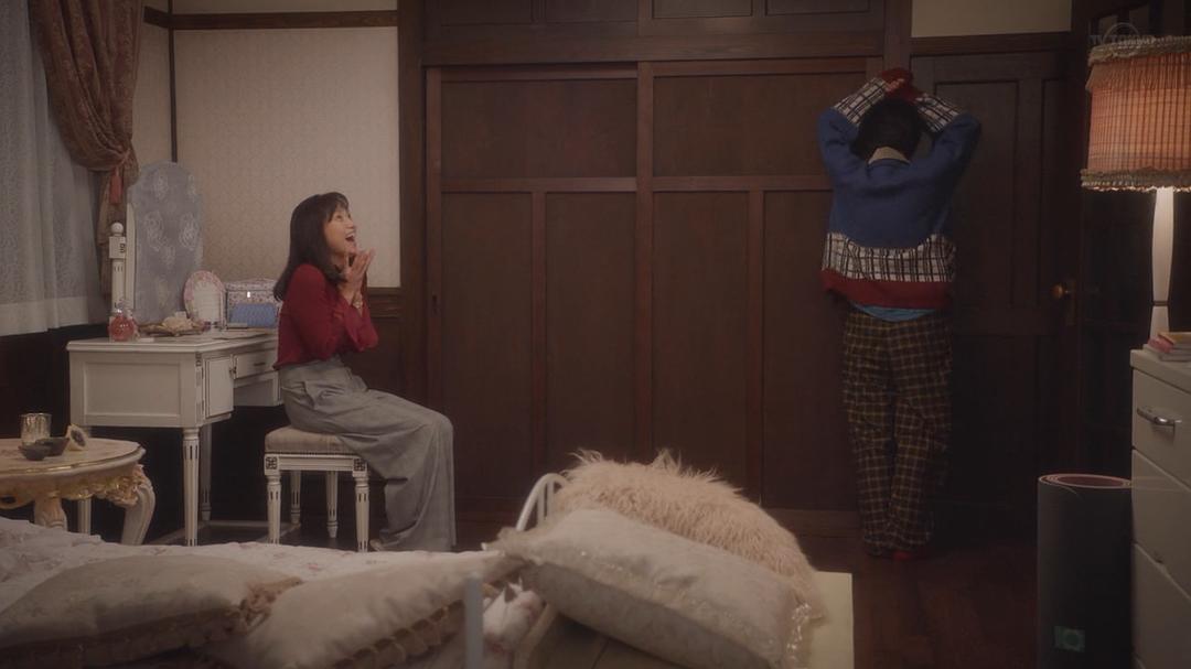 《同一屋檐下的四个女人》剧照第41张图片