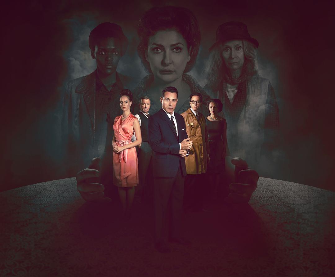 《灰马酒店》剧照第37张图片