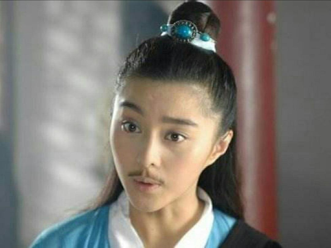 铁心兰男装造型