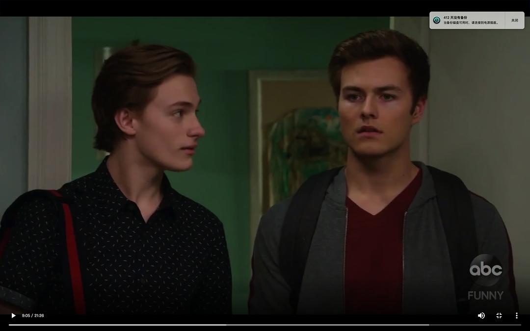 《美式主妇第三季》海报