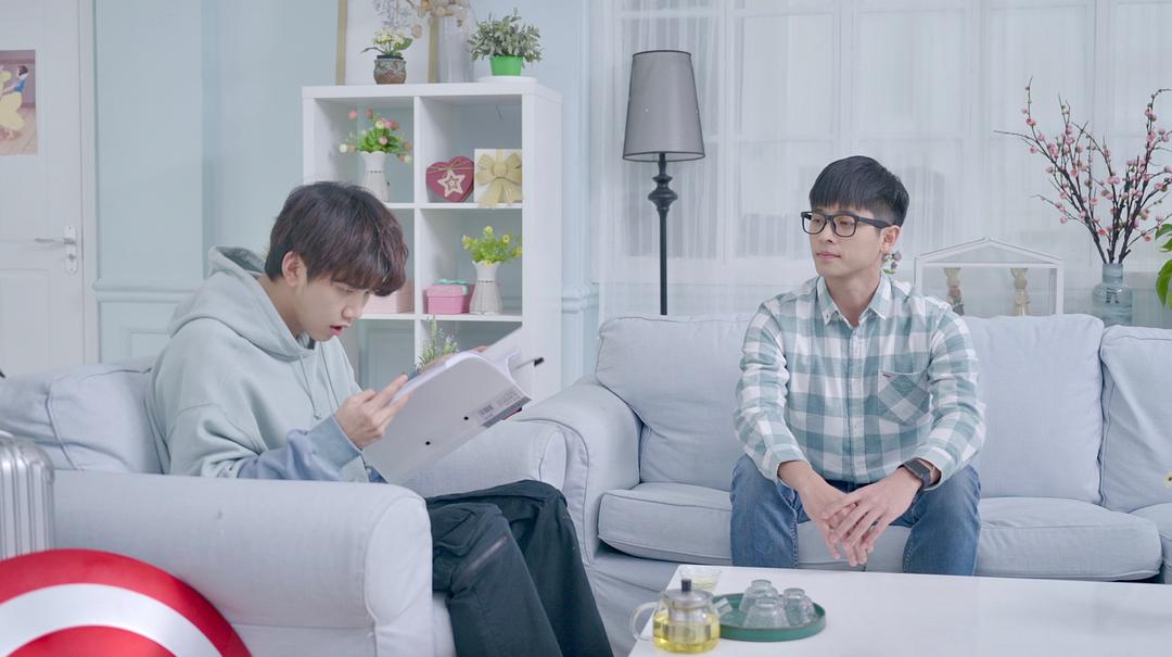 《我们才不是兄弟呢》海报第14张图片