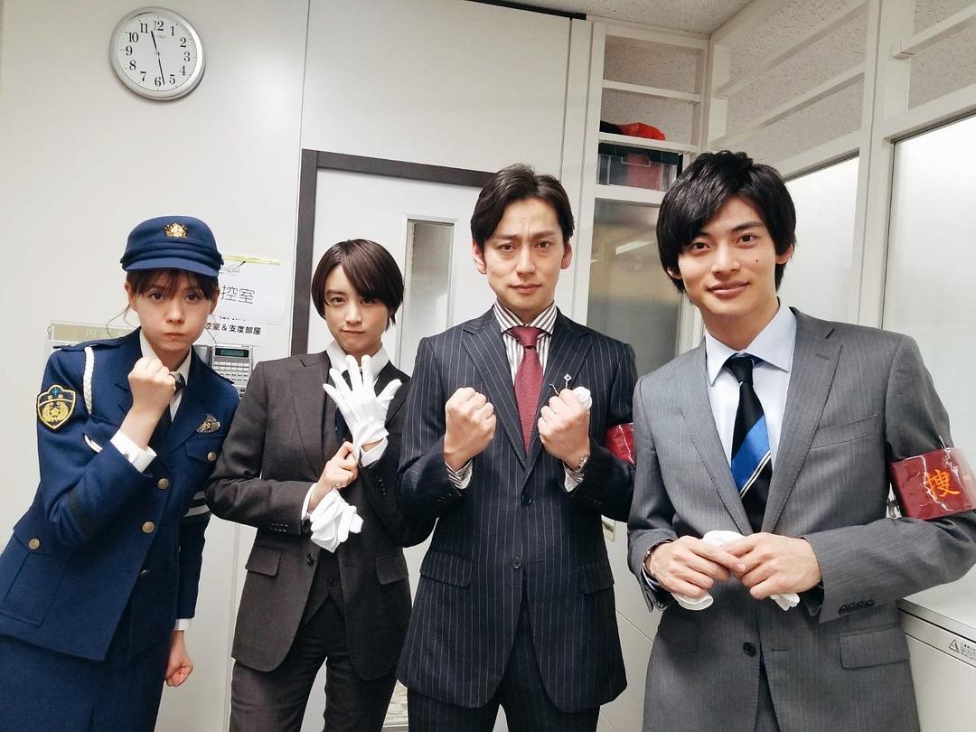 《午餐联谊侦探：恋爱与美食与解谜》剧照