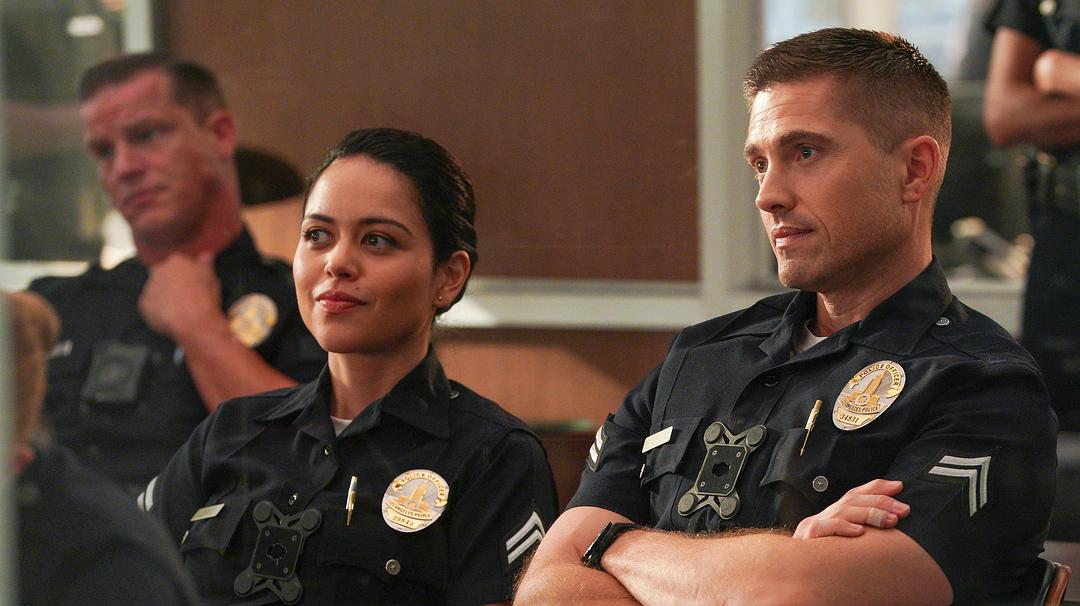 《菜鸟老警第二季》海报第30张图片