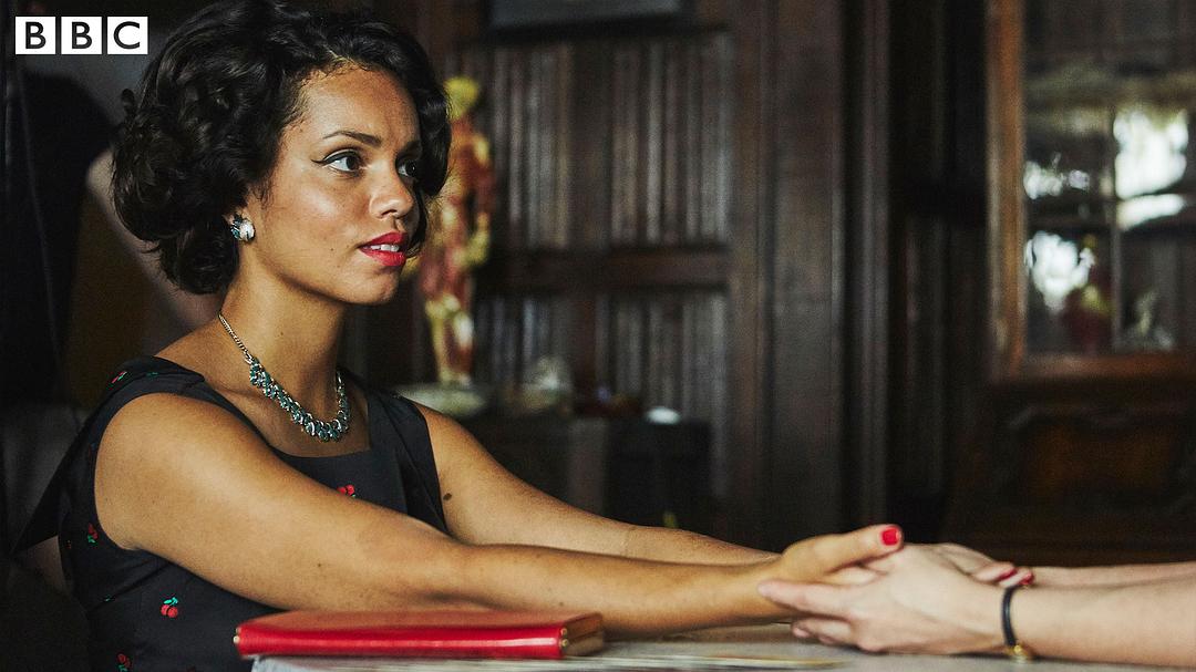 《灰马酒店》剧照第27张图片