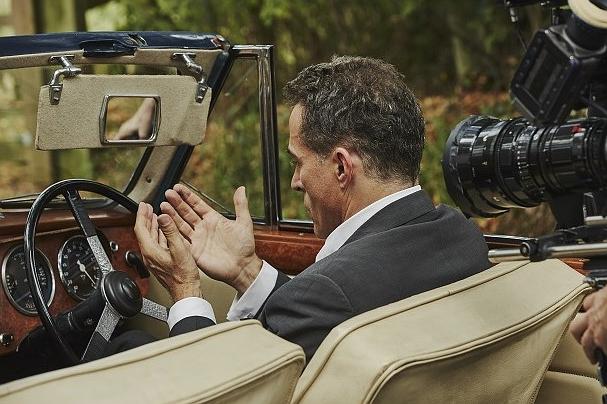 《灰马酒店》剧照第44张图片