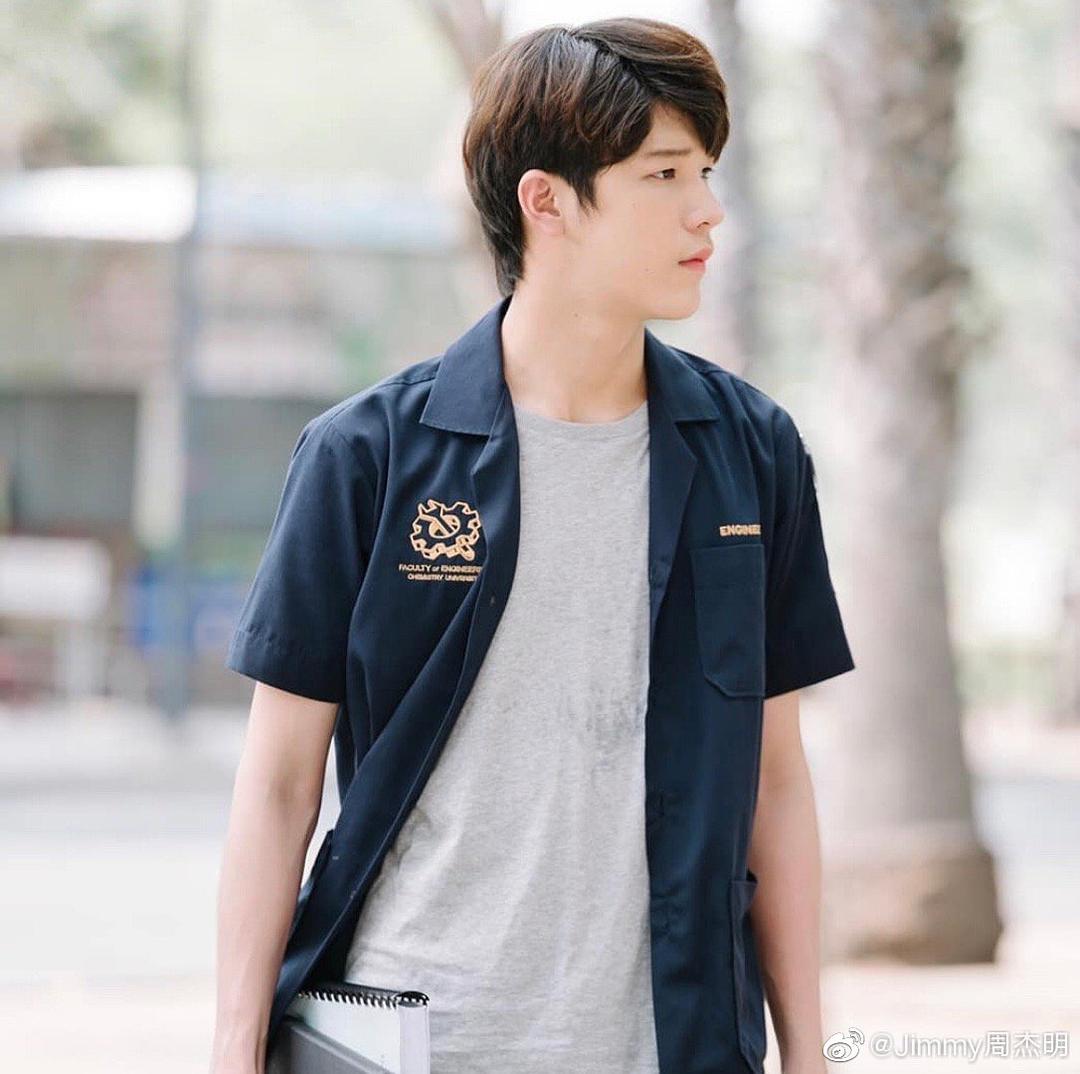 《偏偏爱上你》剧照第47张图片