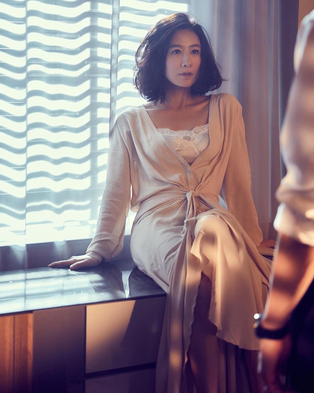 《夫妻的世界》海报