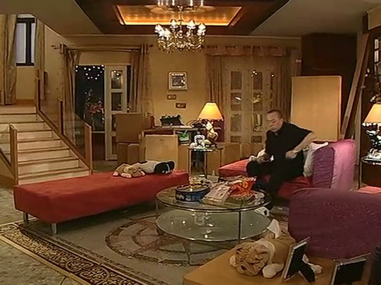 《两妻时代》剧照第60张图片