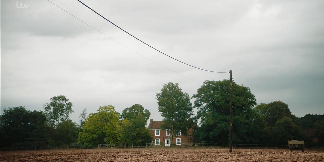 《白屋农场》海报第30张图片