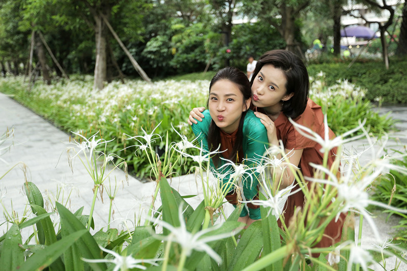 《幸福敲了两次门》海报第7张图片