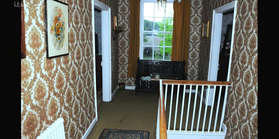 《白屋农场》海报第13张图片