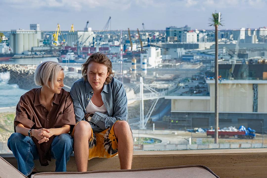 《零零零第一季》剧照