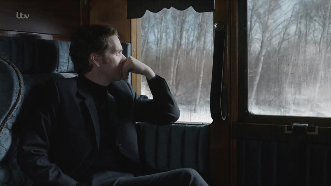 《摩斯探长前传第七季》剧照第30张图片