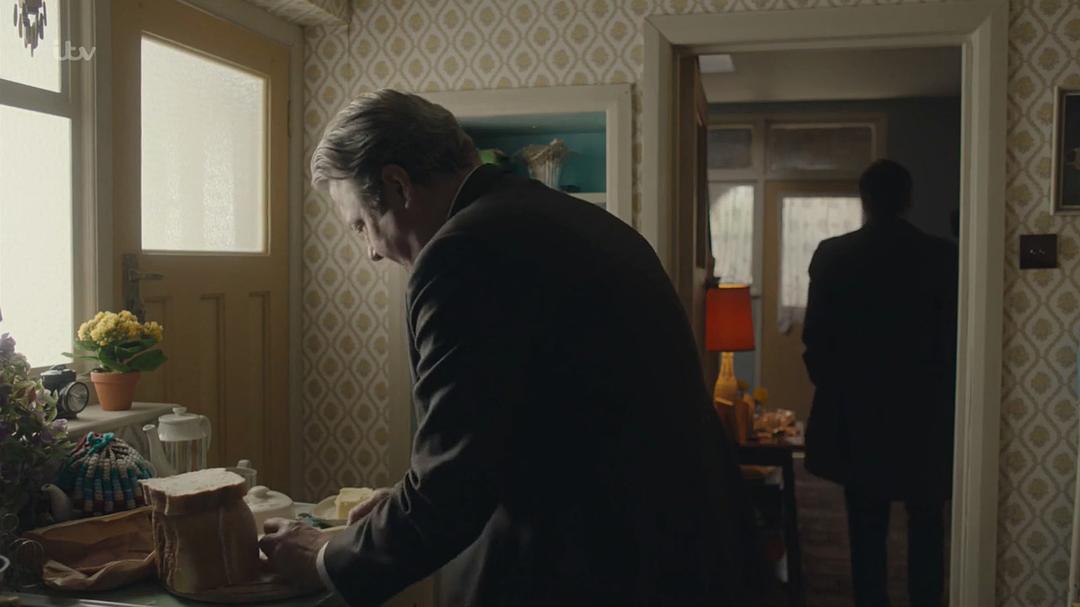 《摩斯探长前传第七季》剧照第22张图片