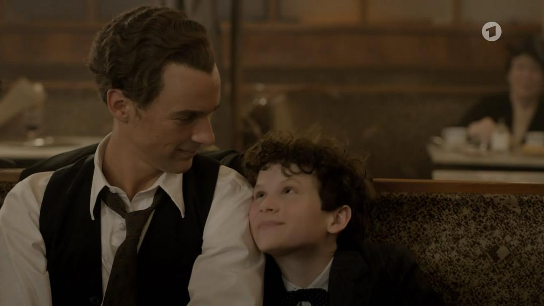 《卡斯特纳与小星期二》海报第14张图片