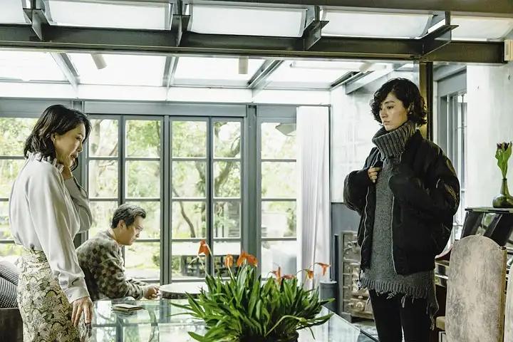 《叶村晶：世界上最不幸的侦探》剧照第14张图片