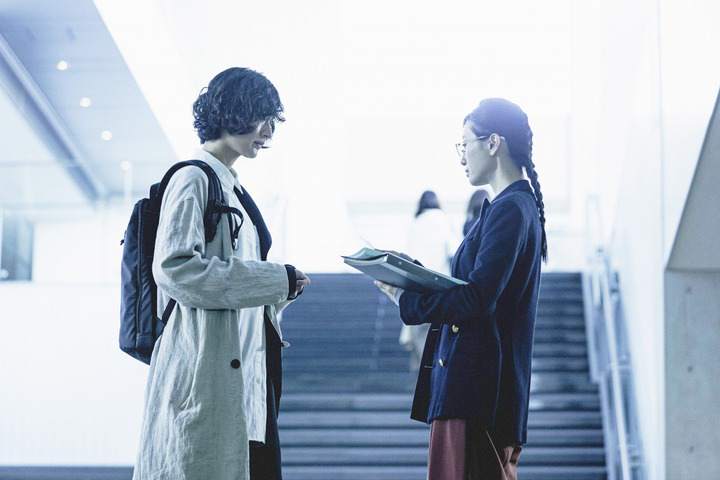 《叶村晶：世界上最不幸的侦探》剧照