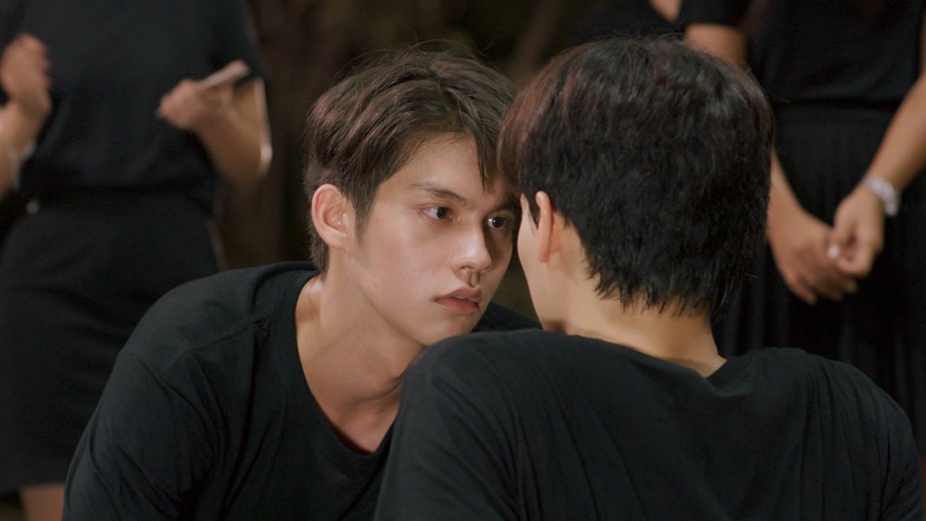 《假偶天成》海报第36张图片