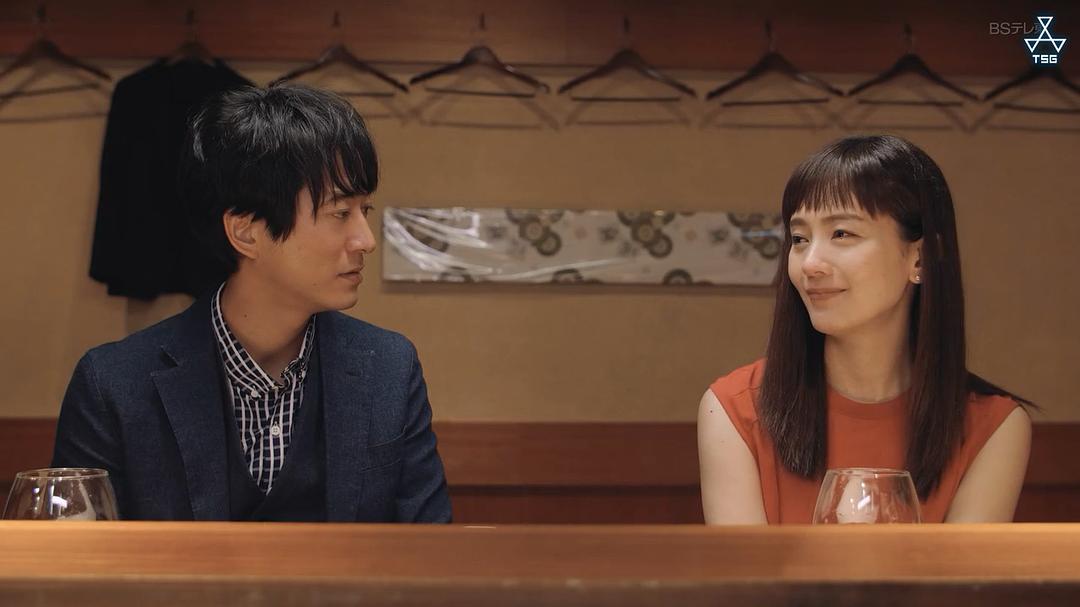 《今晚在コ字型》剧照第30张图片