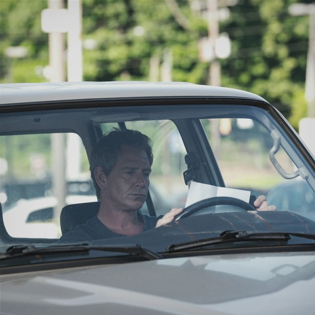 《局外人》剧照第11张图片