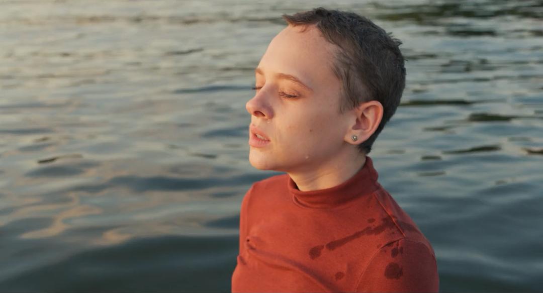 《离经叛道》剧照第10张图片