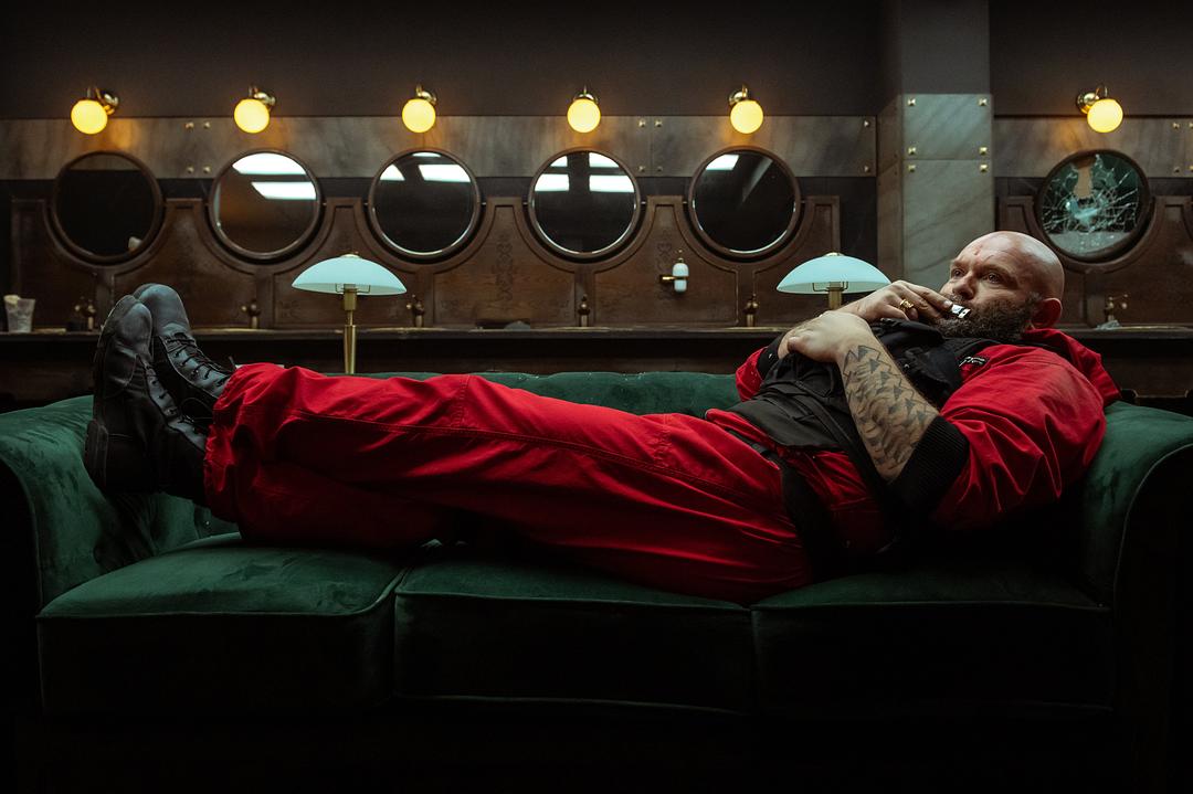 《纸钞屋第四季》剧照第34张图片