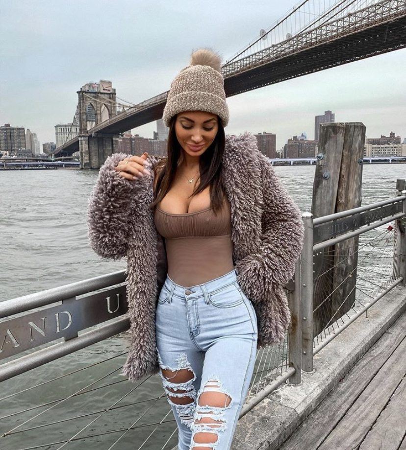 《欲罢不能第一季》剧照第24张图片