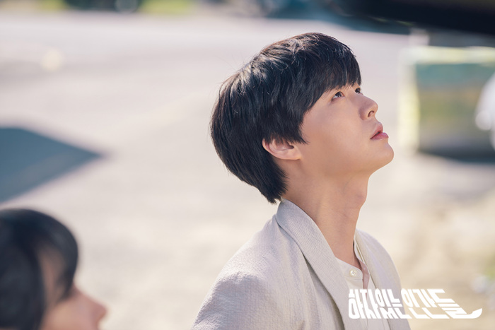 《有瑕疵的人们》剧照第26张图片