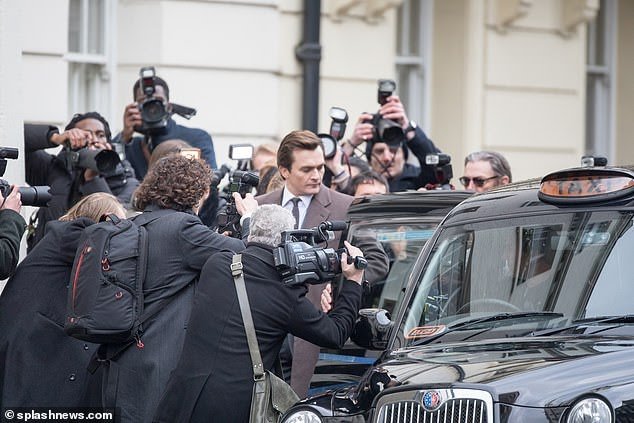 《剖析丑闻》剧照第44张图片