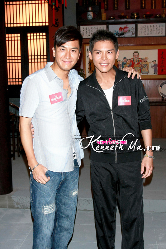 《铁马寻桥》海报